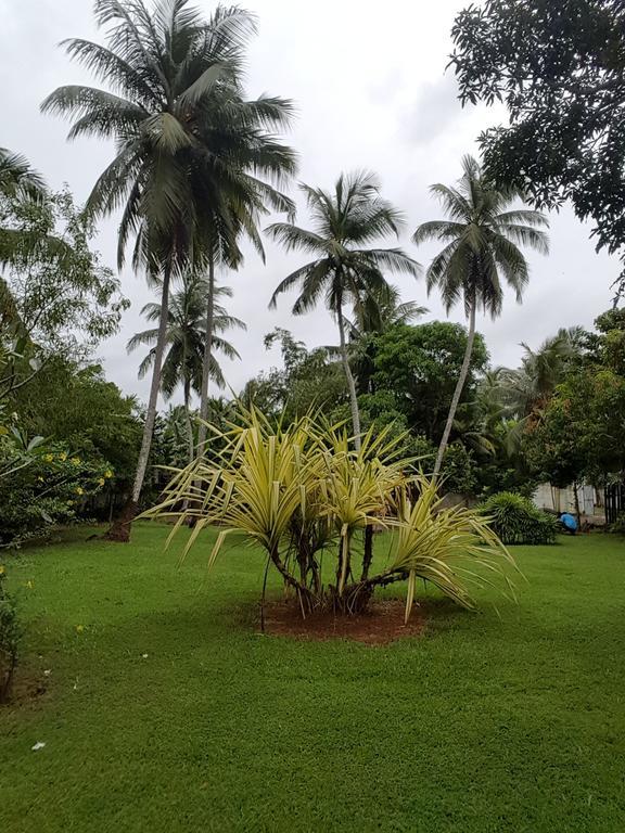 Villa Dewasiri Unawatuna Exterior photo